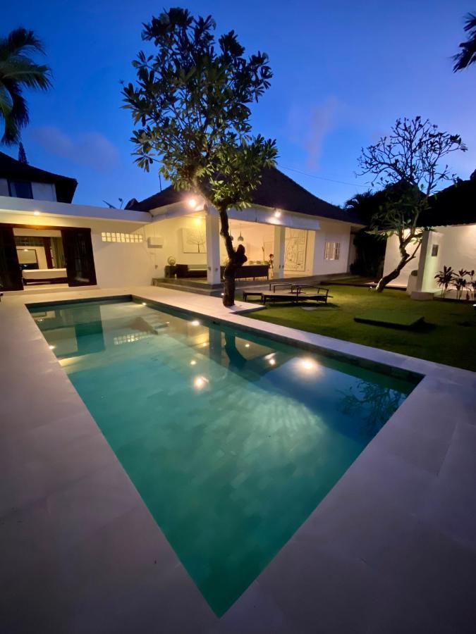 Villa Emma | Heart Of Seminyak | 350M Beach Exterior photo